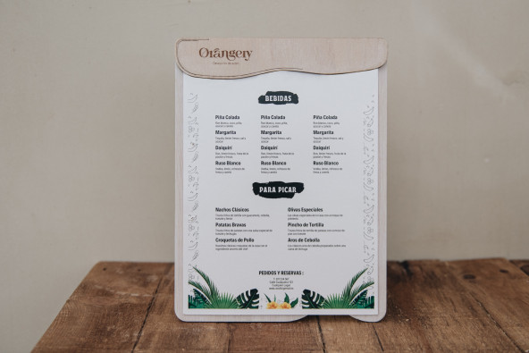 CLASSIC - Porte-menu magnétique A4 - A5 Supports porte-menu en bois Support de menu en bois au style moderne avec un système ...