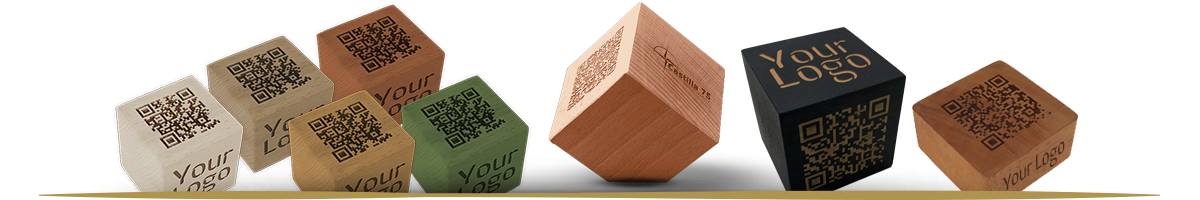Cubetti QR di menu digitale in legno personalizzati | Design e qualità per Horeca